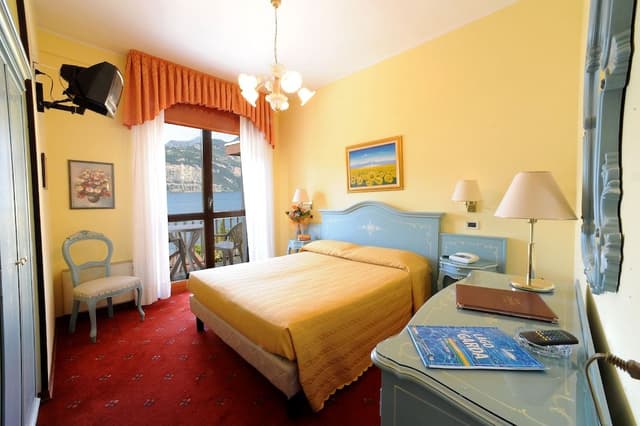 Standard Double Room, Lake View