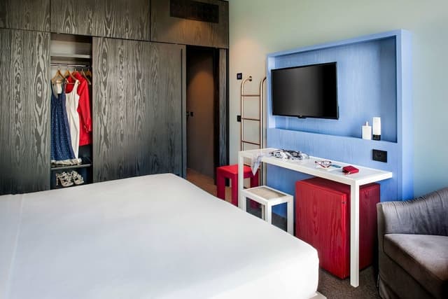 Double Room, Balcony