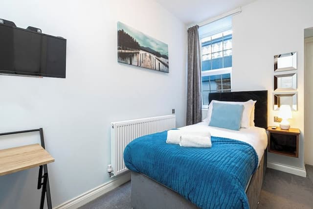 Classic Single Room