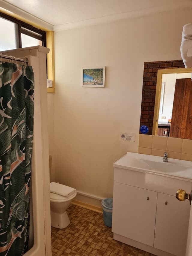 Basic Twin Room