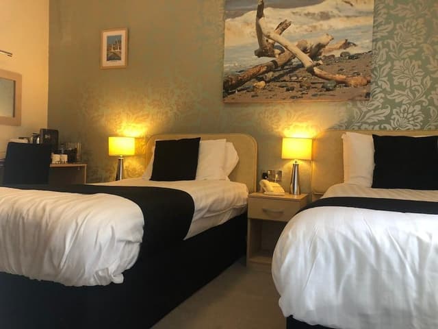 Twin Room, Ensuite