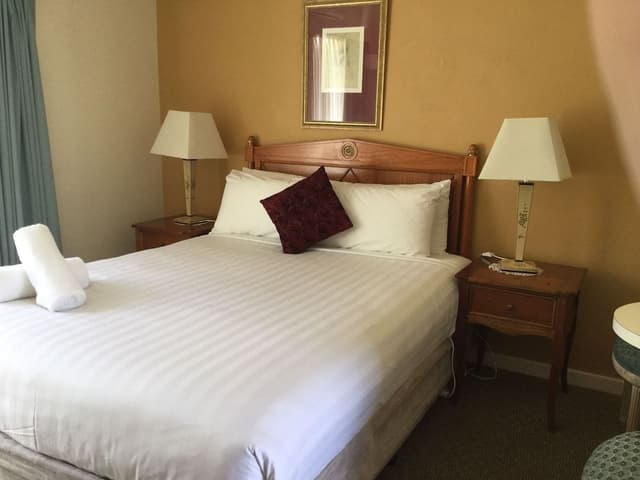 Queen Room