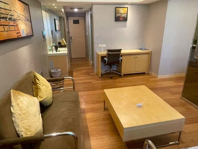 Business Room