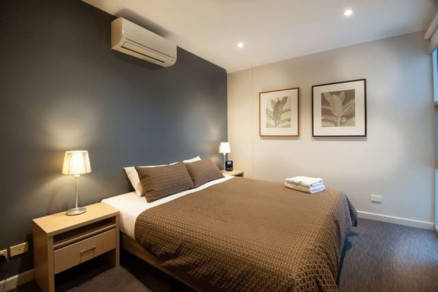 Deluxe Apartment, 2 Bedrooms, Kitchen, Partial Sea View