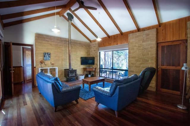 Nautilus 2 Bed 1 Bath