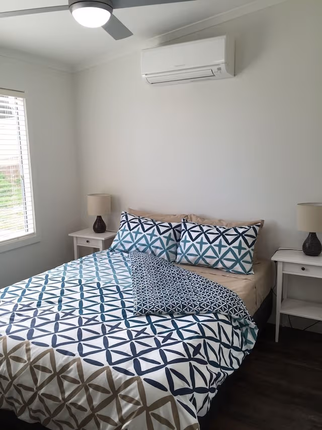 Seabreeze Villa - Sleeps 4