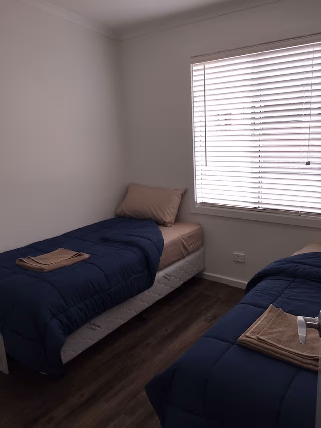 Seabreeze Villa - Sleeps 4
