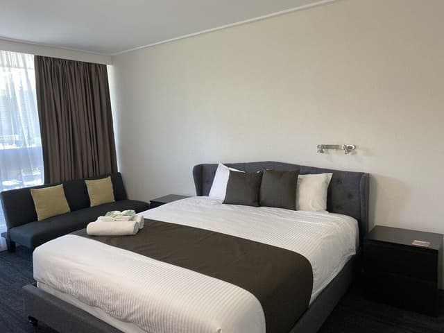 Executive Room, 1 King Bed, Non Smoking, Balcony (3 1/2 Star Delux Room)