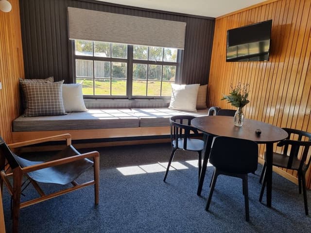 King Ensuite Self Contained