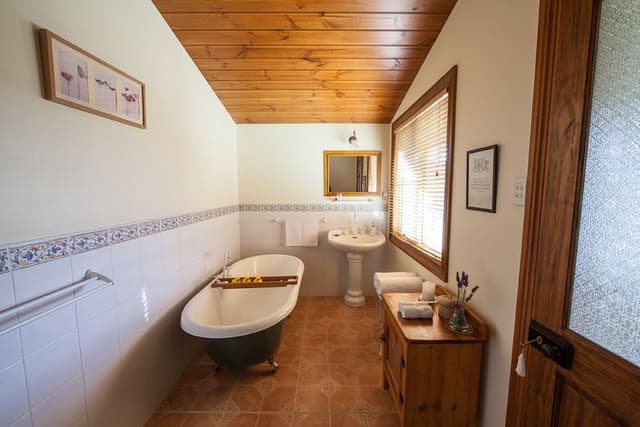 Garden Cottage Double with Breakfast