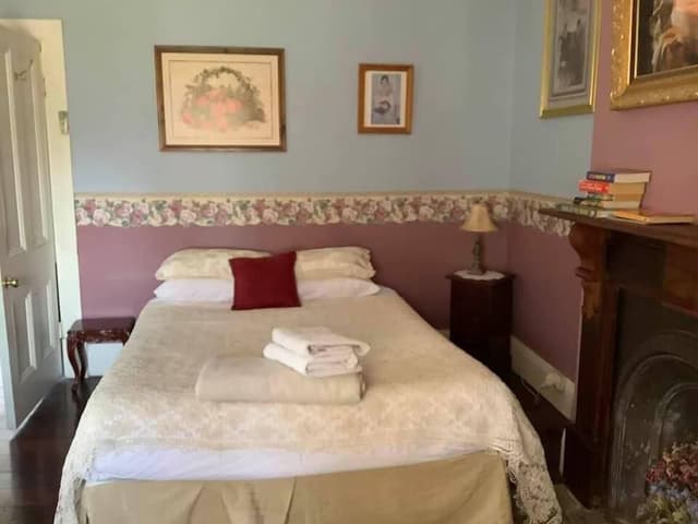 Economy Double or Twin Room, Private Bathroom (Regency Room)