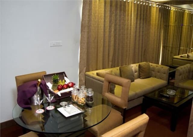 Junior Suite, 1 Bedroom, Smoking