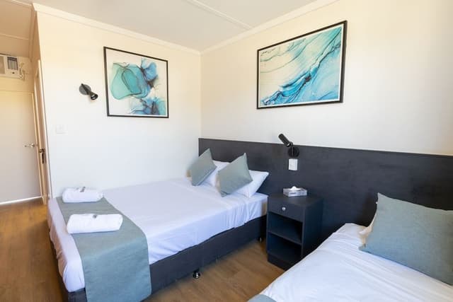 Classic Triple Room, Multiple Beds, Ensuite