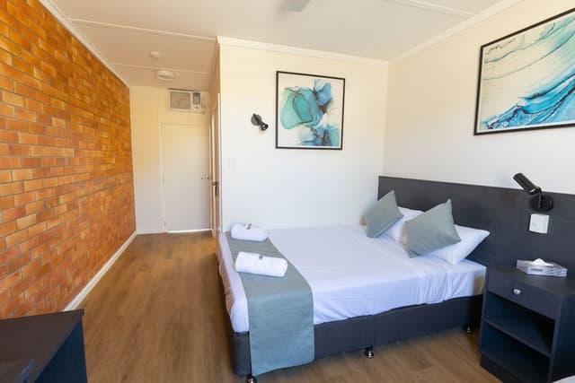 Classic Double Room, 1 Queen Bed, Accessible, Ensuite