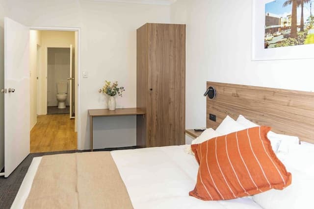 2 Bedroom Aparment