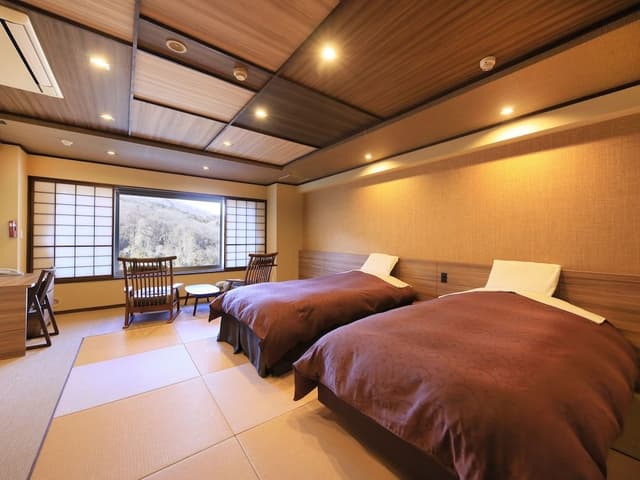 Superior Triple Room on High Floor with Shower, Non-Smoking