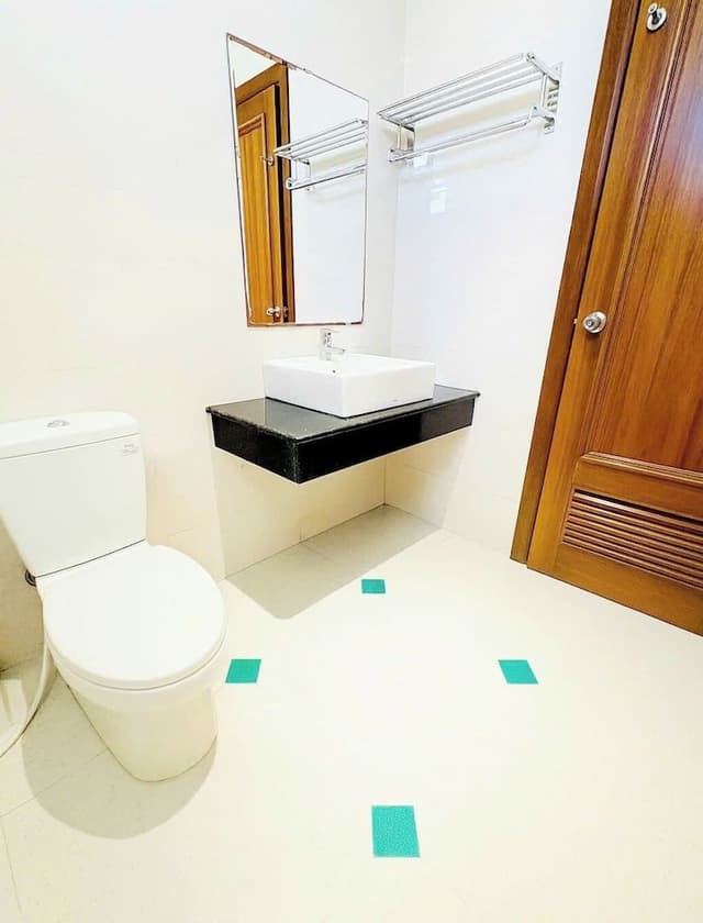 Family Triple Room, City View