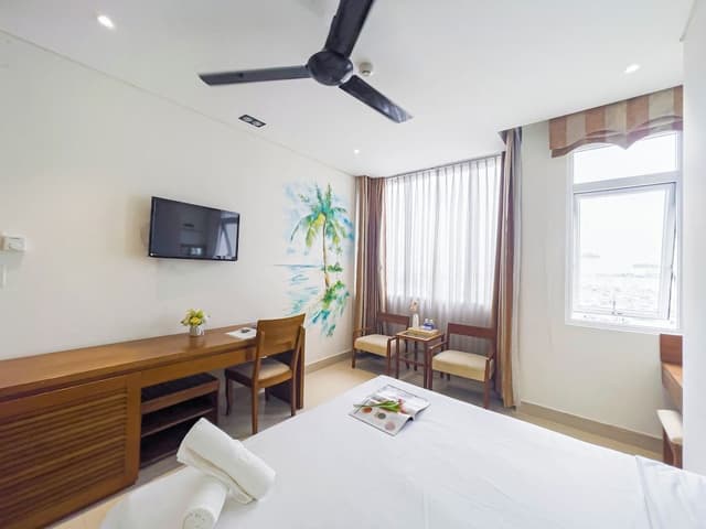Deluxe Double Room, City View