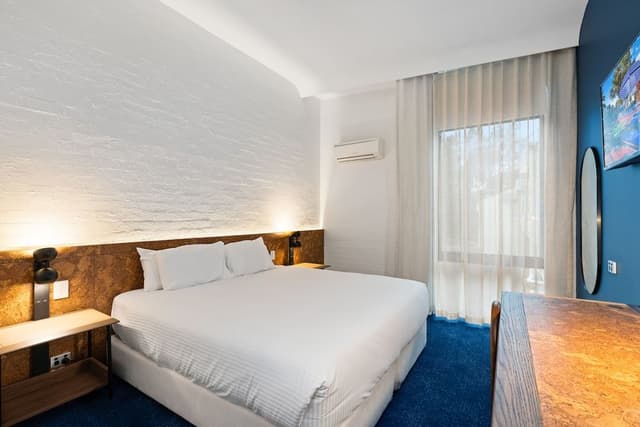 Guest Room - Accessible
