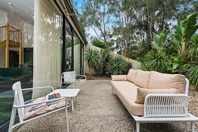 2 Bedroom Garden Apartment