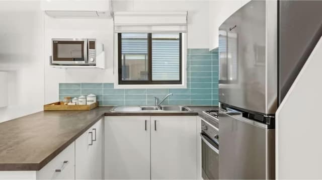 Deluxe 2 Bedroom Cabin - Sleeps 5