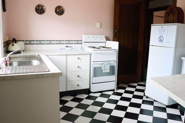 Three Bedroom Apartment (Four Nights) - Non Smoking