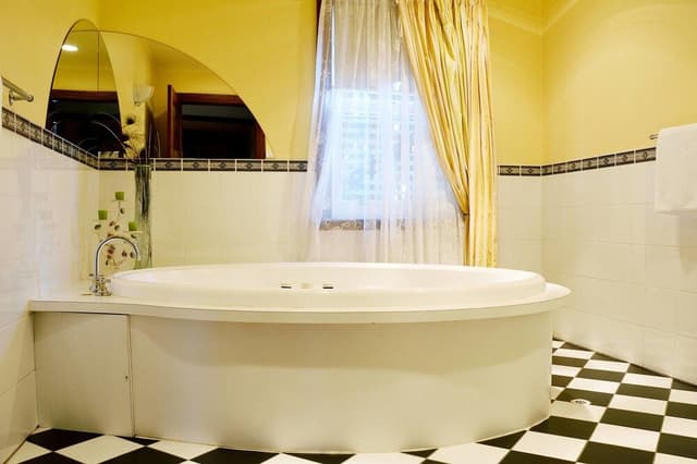 Two Bedroom Spa Apartment (Overnight) - Non Smoking