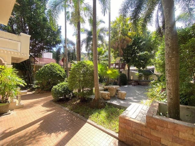 Deluxe Room, Terrace, Garden View
