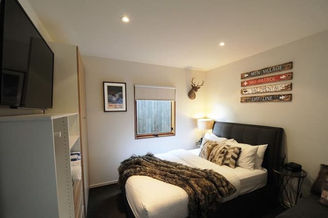 One Bedroom - Tara