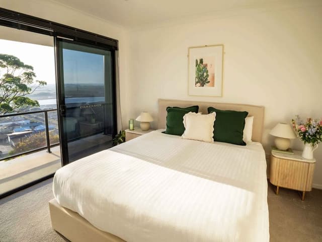 Standard Apartment, 1 King Bed, Non Smoking, Balcony (apartment)