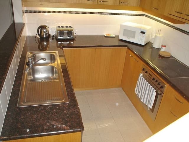 City Apartment, 2 Bedrooms, Kitchen (City Outlook)