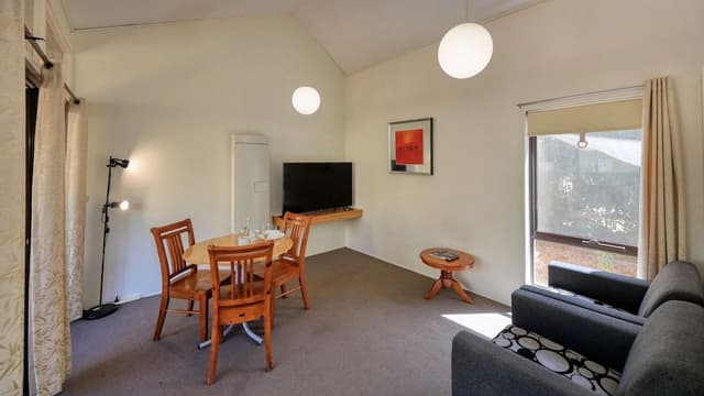One Bedroom Apartment