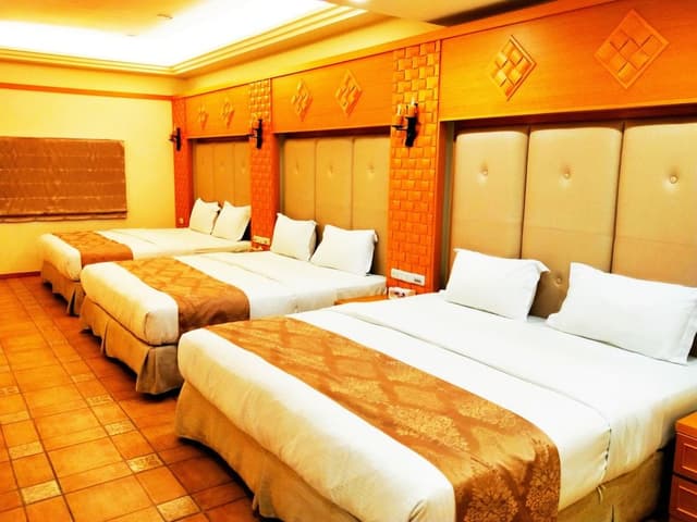 Deluxe Room (6 People)