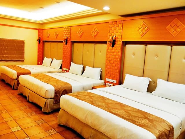 Deluxe Room (6 People)