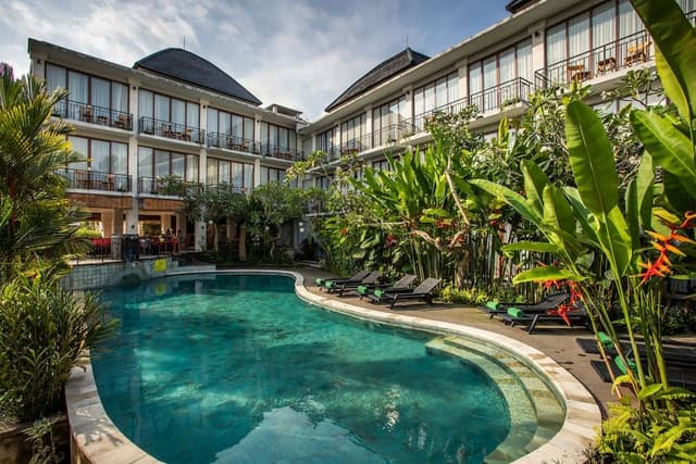 Deluxe Room, Pool View