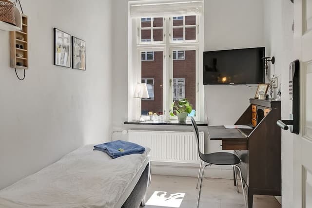 Economy Single Room