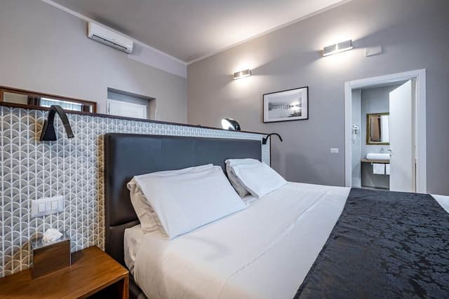 Deluxe Studio Suite, 1 King Bed