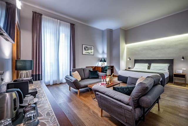 Deluxe Studio Suite, 1 King Bed