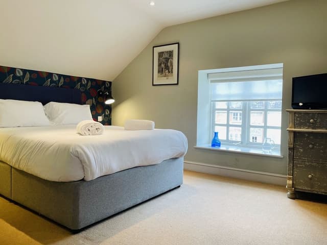 Double Room, Ensuite (Large)