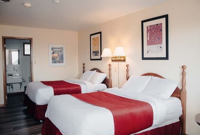 Standard Room with 2 Double Beds, Lake View