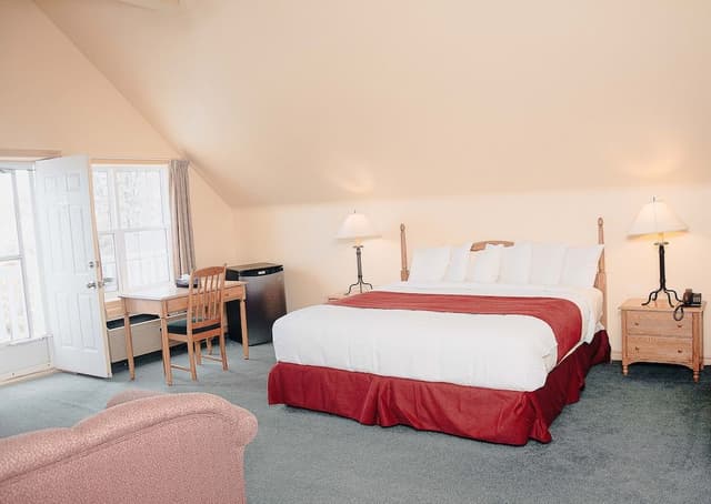Honeymoon Room