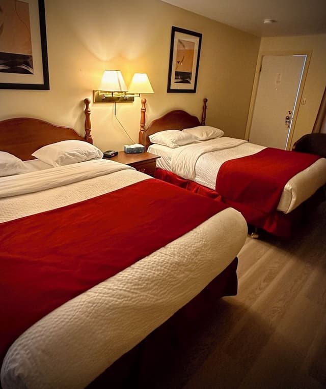 Standard Room with 2 Double Beds, Lake View