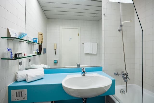 Economy Room