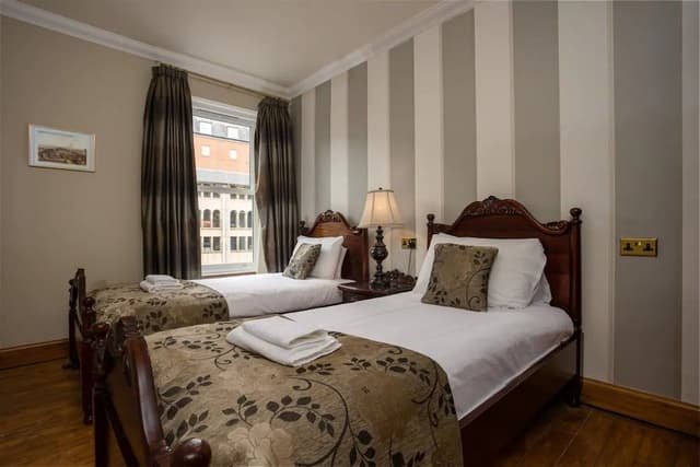 Apartment (2 Bedrooms)