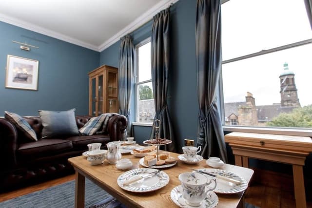 Apartment (2 Bedrooms)