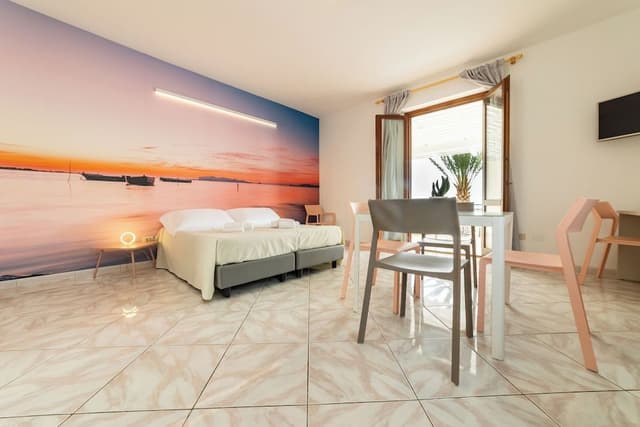 Studio, Sea View