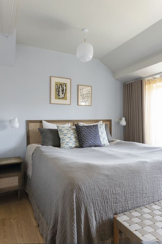 Double Room (Bed is 160cm)