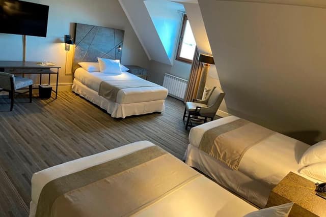 Triple Room