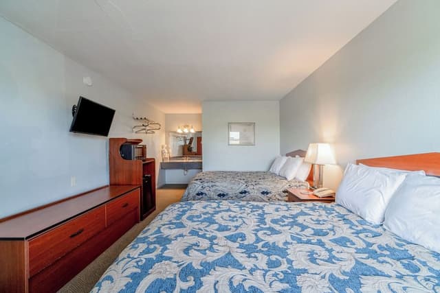 Room, 2 Double Beds, Smoking