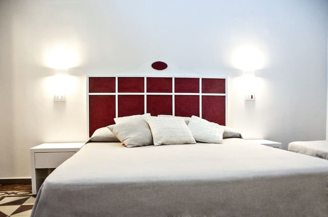 Studio, Kitchenette